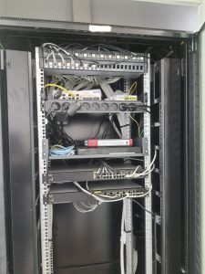 Câblage réseau RJ45 entreprise